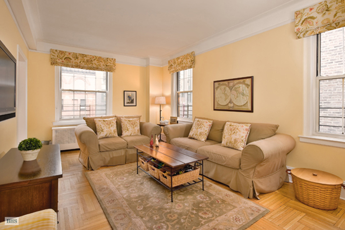 Photo 1 of 161 West 75th Street, Upper West Side, NYC, $1,035,000, Web #: 1086297