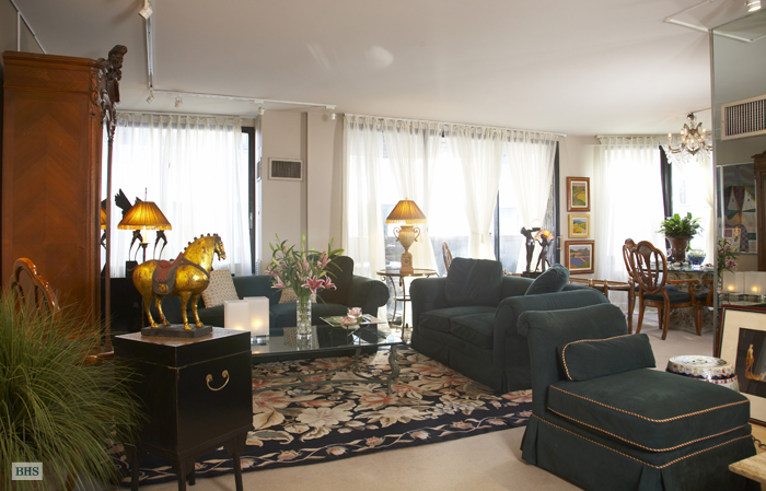 Photo 1 of 44 West 62nd Street, Upper West Side, NYC, $785,000, Web #: 1088535