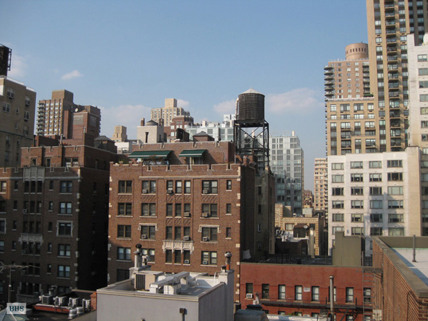 Photo 1 of 167 East 82nd Street, Upper East Side, NYC, $1,070,000, Web #: 1146367