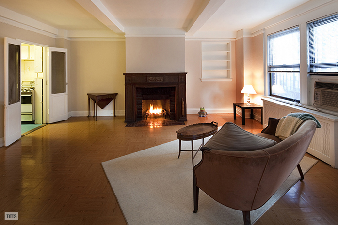Photo 1 of 10 Mitchell Place, Midtown East, NYC, $425,000, Web #: 1161553