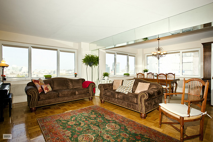 Photo 1 of 25 Sutton Place South, Midtown East, NYC, $1,175,000, Web #: 1194195