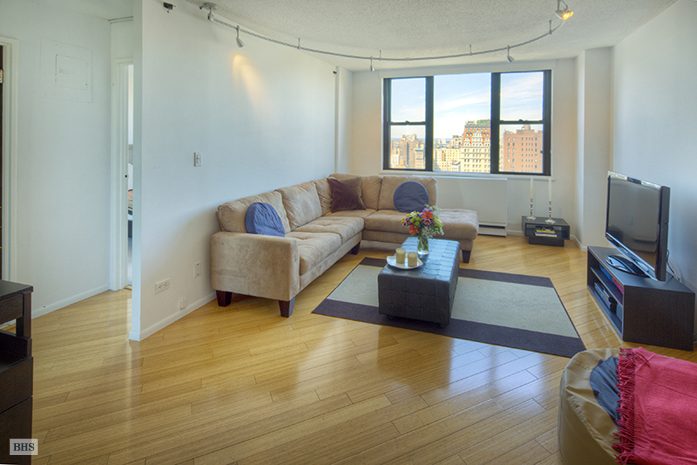 Photo 1 of 201 East 17th Street 30D, East Village, NYC, $640,000, Web #: 1218449