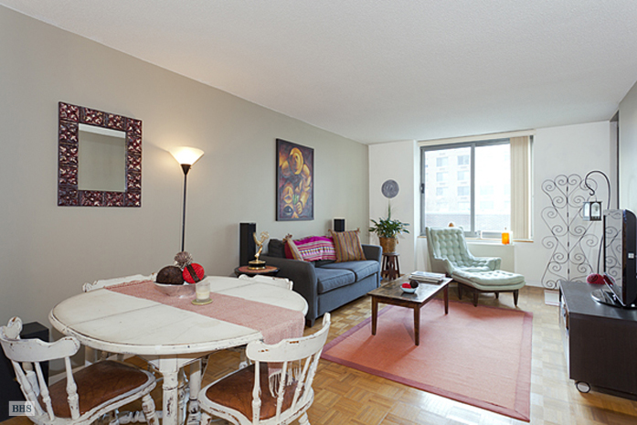 Photo 1 of South End Avenue, Battery Park City, NYC, $3,000, Web #: 1562571