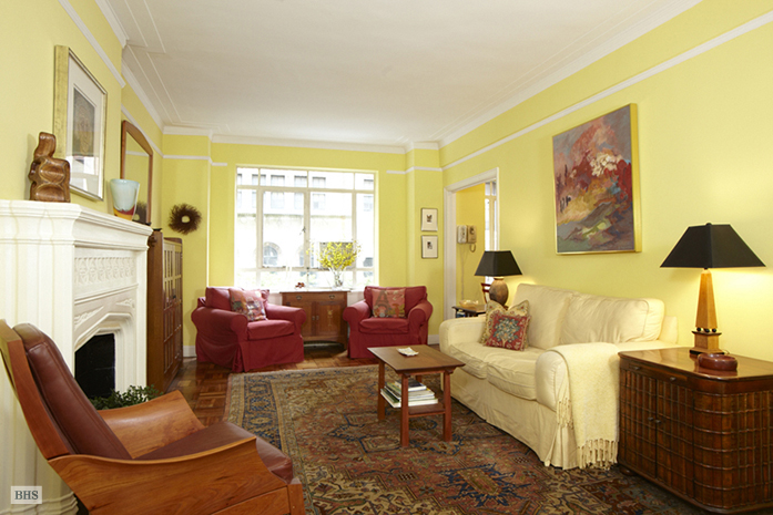 Photo 1 of 25 Central Park West, Upper West Side, NYC, $1,225,000, Web #: 3127927