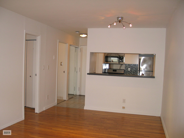 Photo 1 of West 14th Street, West Village, NYC, $3,100, Web #: 3344864