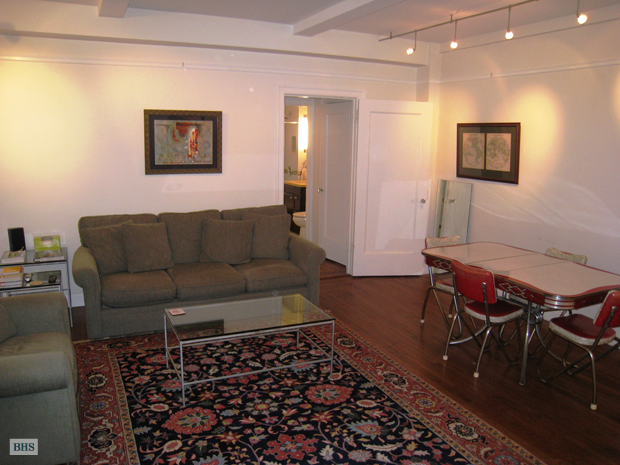 Photo 1 of 321 West 55th Street L4, Midtown West, NYC, $2,875, Web #: 3595086
