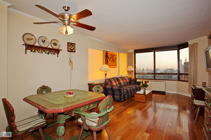 Photo 1 of 630 First Avenue, Midtown East, NYC, $1,125,000, Web #: 4065458