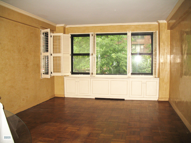 Photo 1 of 425 East 79th Street, Upper East Side, NYC, $535,000, Web #: 8554355