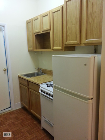 Photo 1 of East 89th Street, Upper East Side, NYC, $1,650, Web #: 8652092