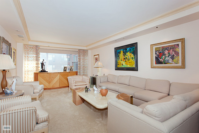 Photo 1 of 75 East End Avenue, Upper East Side, NYC, $1,685,000, Web #: 9056316