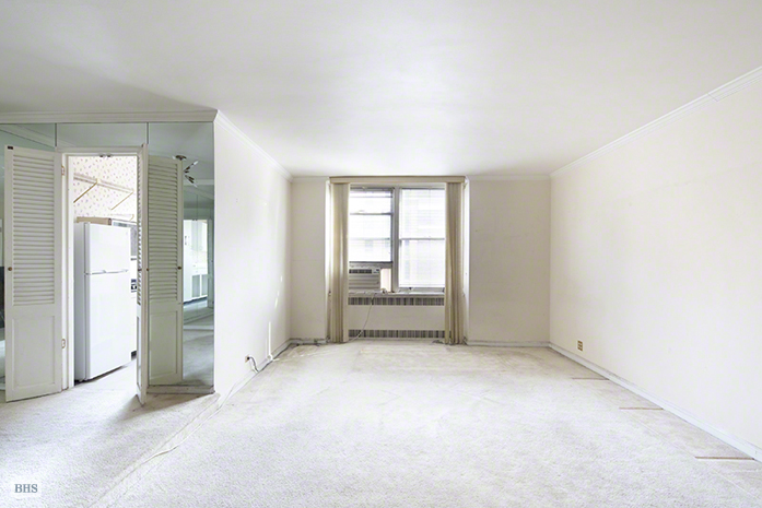 Photo 1 of 263 West End Avenue, Upper West Side, NYC, $630,000, Web #: 9243730