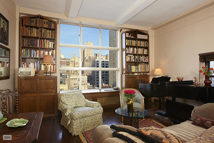 Photo 1 of 15 West 67th Street, Upper West Side, NYC, $950,000, Web #: 9547467