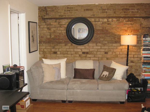 Photo 1 of 200 West 10th Street, West Village, NYC, $2,400, Web #: 9824727