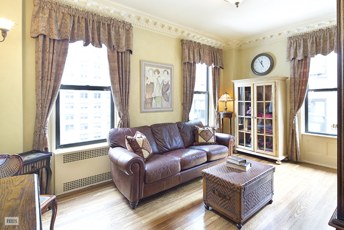 Photo 1 of 205 West 54th Street, Midtown West, NYC, $625,000, Web #: 10146626