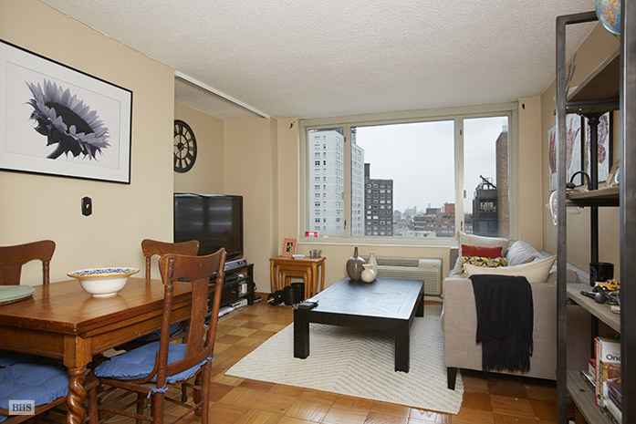 Photo 1 of 130 West 67th Street, Upper West Side, NYC, $660,000, Web #: 10711207