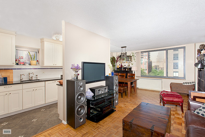 Photo 1 of 2 South End Avenue, Battery Park City, NYC, $505,000, Web #: 11023139