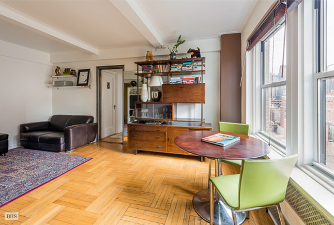 Photo 1 of 433 West 34th Street, Midtown South, NYC, $575,000, Web #: 11980736