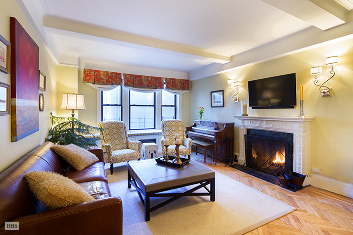 Photo 1 of 239 Central Park West, Upper West Side, NYC, $2,750,000, Web #: 12000565