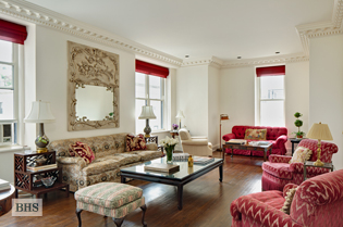 907 FIFTH AVENUE