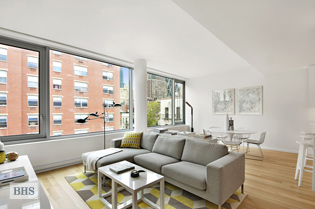 400 EAST 52ND STREET