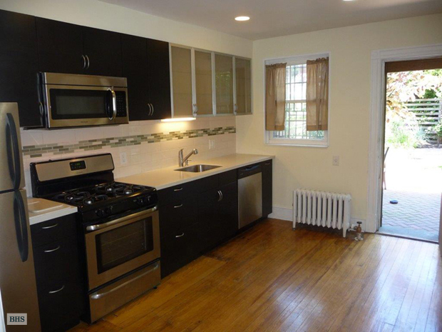 Photo 1 of 1 Br Orig Details  New Kitchen And Bath, Brooklyn, New York, $1,975, Web #: 12868796