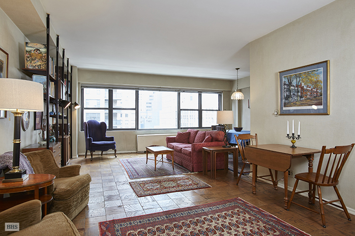 Photo 1 of 305 East 40th Street, Midtown East, NYC, $1,275,000, Web #: 12915229
