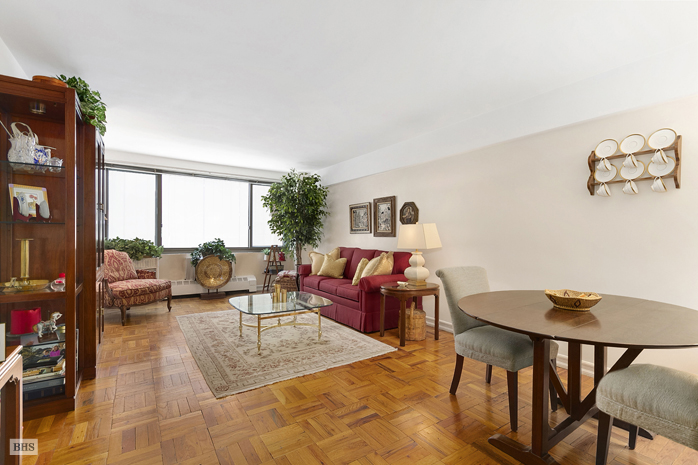 Photo 1 of 425 East 63rd Street, Upper East Side, NYC, $725,000, Web #: 12930423