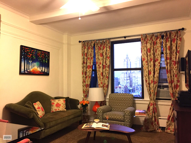 Photo 1 of 175 West 73rd Street 13H, Upper West Side, NYC, $2,900, Web #: 13030136