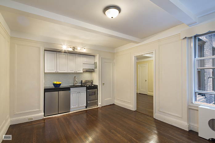 Photo 1 of 325 West 45th Street, Midtown West, NYC, $438,000, Web #: 13180436