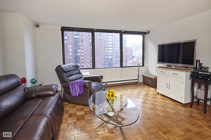 Photo 1 of 1623 Third Avenue, Upper East Side, NYC, $805,000, Web #: 13391140