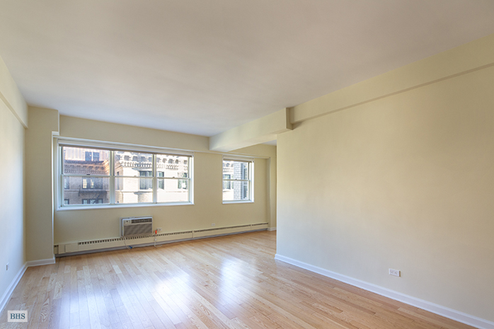 Photo 1 of 20 East 68th Street, Upper East Side, NYC, $2,975, Web #: 14094020