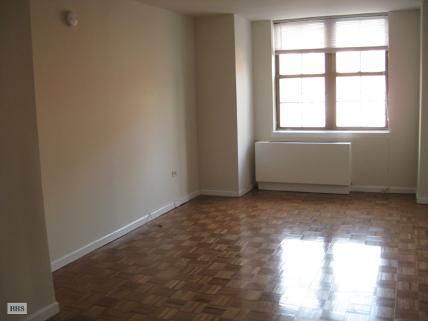 Photo 1 of West 14th Street, Greenwich Village/Chelsea, NYC, $2,850, Web #: 14184378