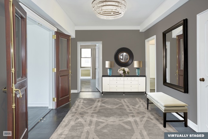 875 Fifth Avenue, Upper East Side, NYC, $4,250,000, Web #: 14446739