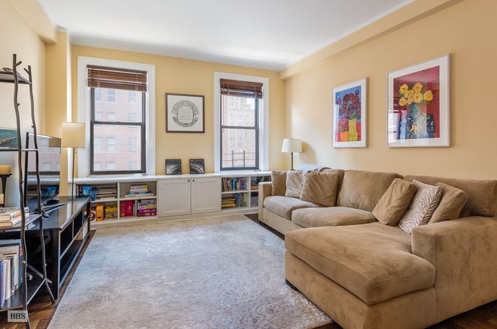Photo 1 of 878 West End Avenue, Upper West Side, NYC, $1,199,000, Web #: 14447295