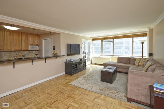 Photo 1 of 315 West 70th Street, Upper West Side, NYC, $1,630,000, Web #: 14478782
