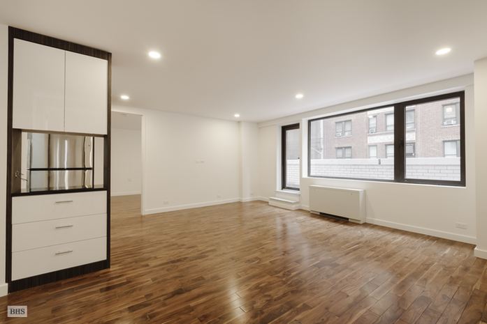 Photo 1 of 116 Central Park South, Midtown West, NYC, $6,000, Web #: 14484417