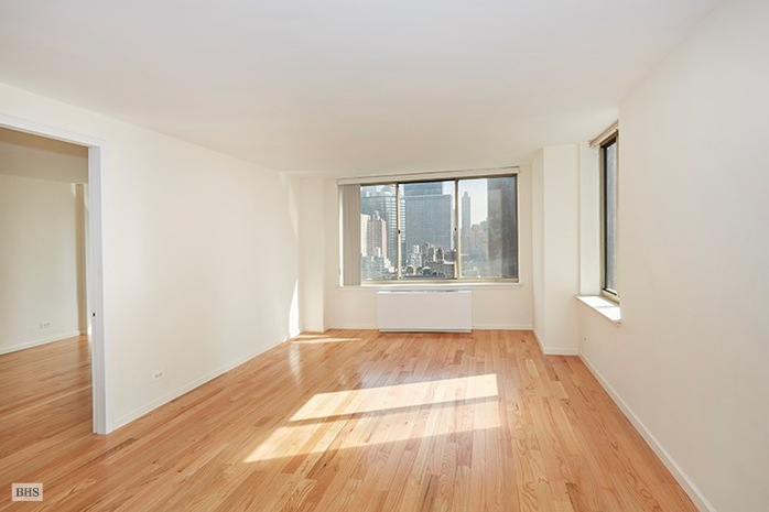 Photo 1 of 236 East 47th Street, Midtown East, NYC, $830,000, Web #: 14898900
