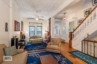 382 PARK PLACE