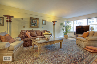 25 SUTTON PLACE SOUTH