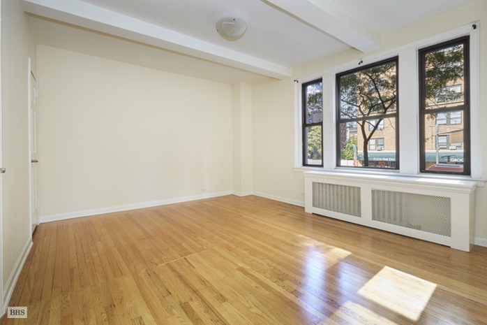 Photo 1 of 440 West 34th Street, Midtown West, NYC, $3,995, Web #: 15609475