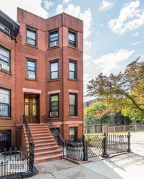 58 BAINBRIDGE Street