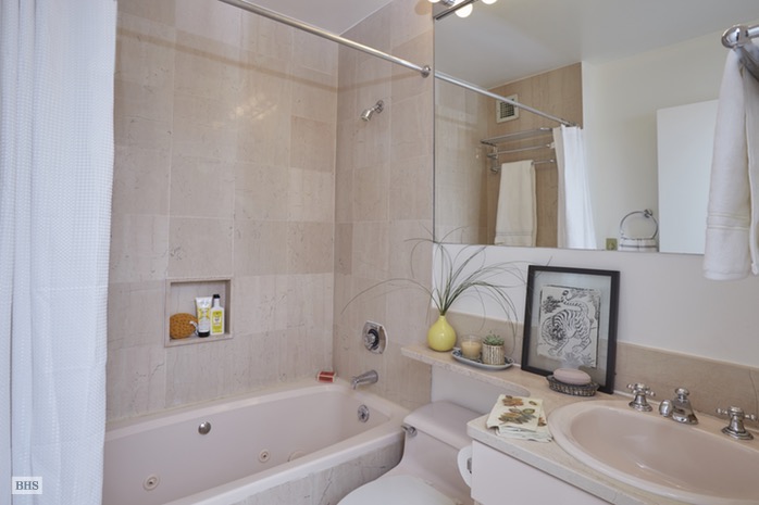 Bathroom Fixtures Upper East Side Nyc 455 east 86th street, upper east side, nyc - $695,000. brown Bathroom Fixtures Upper East Side Nyc 455 east 86th street, upper east side, nyc - $695,000. brown