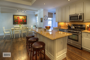 310 WEST 72ND STREET