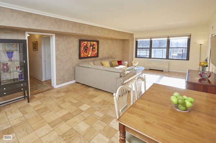 Photo 1 of 225 East 57th Street, Midtown East, NYC, $1,125,000, Web #: 15709146