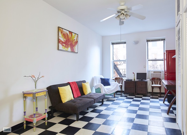 Photo 1 of 519 East 11th Street 4W, East Village, NYC, $380,000, Web #: 15841752