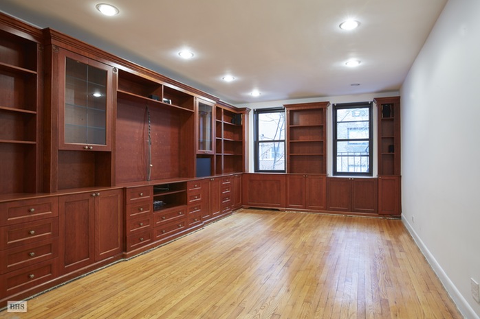 Photo 1 of 221 East 78th Street, Upper East Side, NYC, $1,225,000, Web #: 15925203