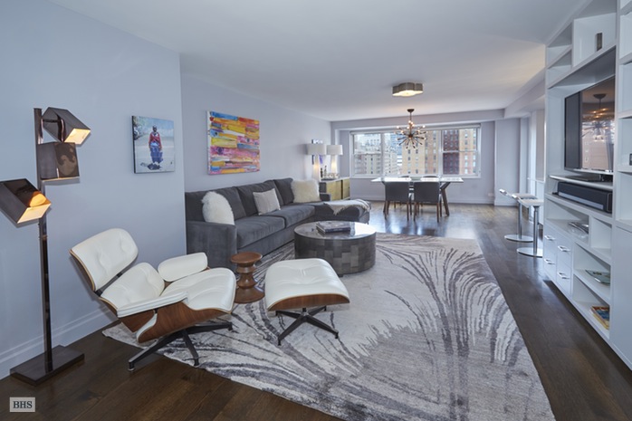 Photo 1 of 150 East 61st Street, Upper East Side, NYC, $999,000, Web #: 16114314