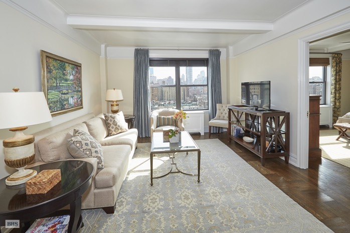 Photo 1 of 40 West 77th Street, Upper West Side, NYC, $1,250,000, Web #: 16442121