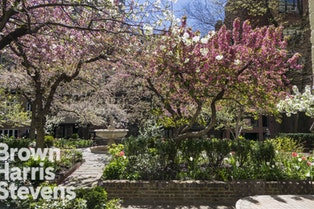 158 EAST 66TH STREET