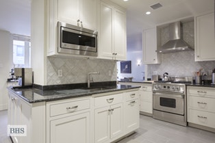 24 WEST 55TH STREET